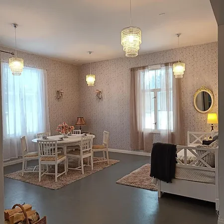 Kyyveden Kartano Paeaetyasunto Herukka * Mikkeli