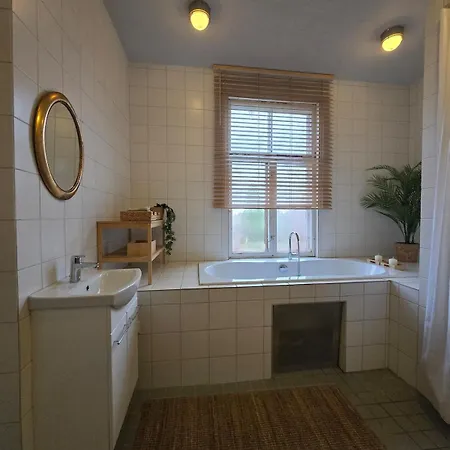 Kyyveden Kartano Paeaetyasunto Herukka *