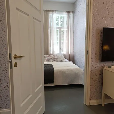 Daire Kyyveden Kartano Paeaetyasunto Herukka *