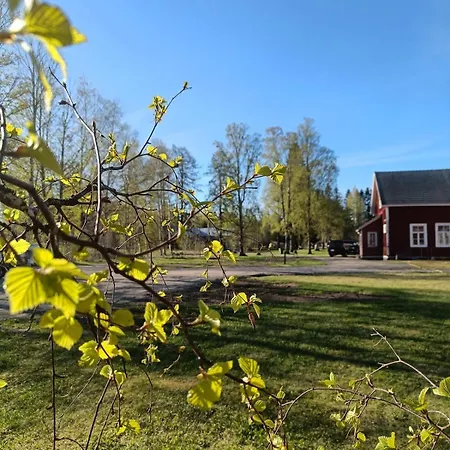 Daire Kyyveden Kartano Paeaetyasunto Herukka