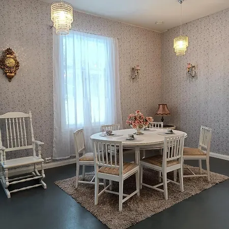 Kyyveden Kartano Paeaetyasunto Herukka Daire